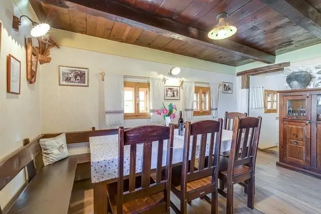 Family Dağ Evi, Birden Çok Yatak, Bahçeli (Homestead Bahor With Whirlpool)