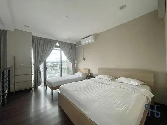 Family Çatı Katı Süiti (Penthouse)