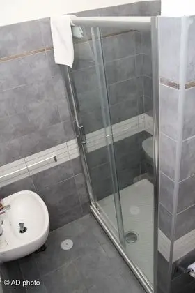 Tek Büyük veya İki Ayrı Yataklı Oda, Özel Banyo (External)