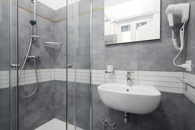 Tek Büyük Yataklı Oda, Özel Banyo