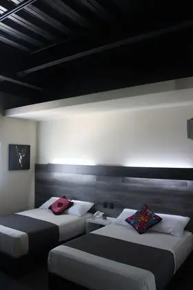 Süit, 2 Çift Kişilik Yatak