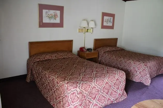 Oda, 2 Çift Kişilik Yatak, Buzdolabı ve Mikrodalga (Nonsmoking)