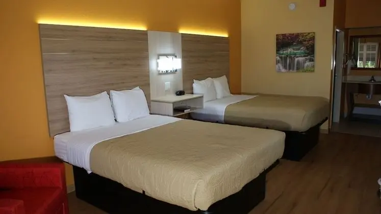 Oda, 2 Büyük (Queen) Boy Yatak, Sigara İçilmez