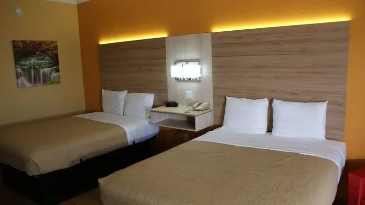 Oda, 2 Büyük (Queen) Boy Yatak, Sigara İçilmez