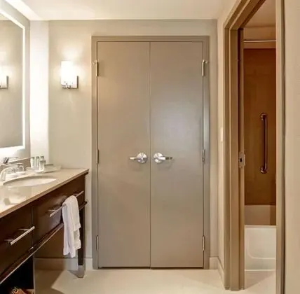 2 Queens 1 King Two Bedroom Two Bathroom Suite