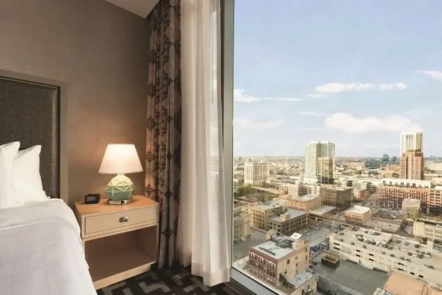 Süit, 1 En Büyük (King) Boy Yatak, Sigara İçilmez, Köşe (Skyline)