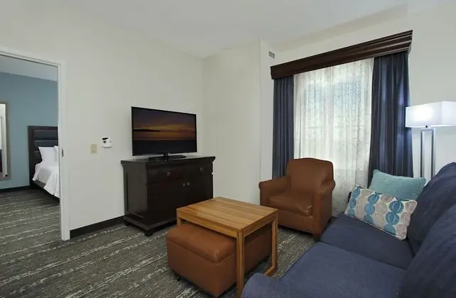 One Bedroom Suite, 1 King bed