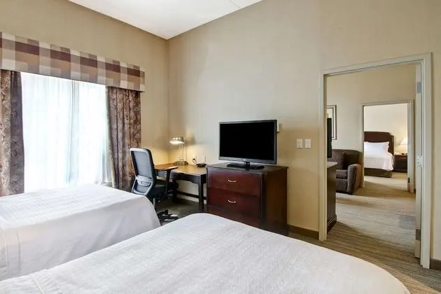 Süit, 2 Yatak Odası, Sigara İçilebilir (1 King Bed, 2 Double Beds and Sofabed)