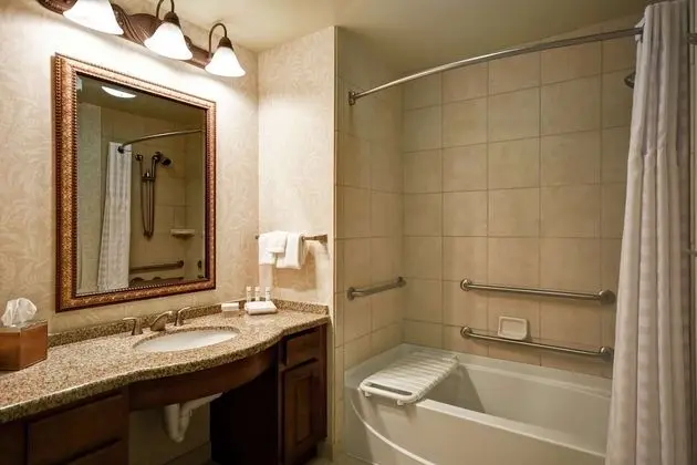 Suite, 2 Queen Beds, Accessible (Tub), Non Smoking