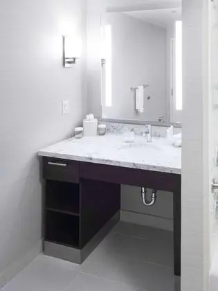 Oda, 2 Çift Kişilik Yatak, Engellilere Uygun (Roll-in Shower)
