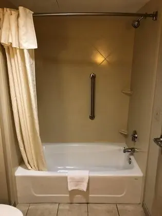 Süit, Birden Çok Yatak, Engellilere Uygun, Sigara İçilmez