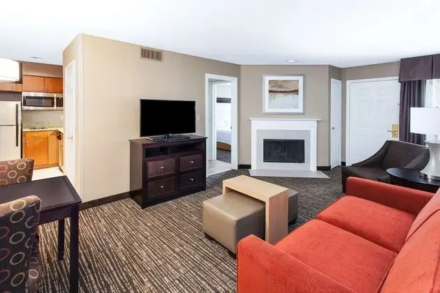 Süit, 1 Yatak Odası, Şömine (2 Queen Beds, 1 Sofa Bed)