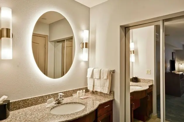 Süit, Engellilere Uygun, Sigara İçilmez (Mobility & Hearing, 3x3 Shower)