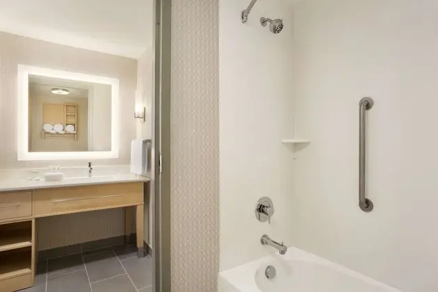 Stüdyo, 1 En Büyük (King) Boy Yatak, Engellilere Uygun, Sigara İçilmez (w/ bathtub)