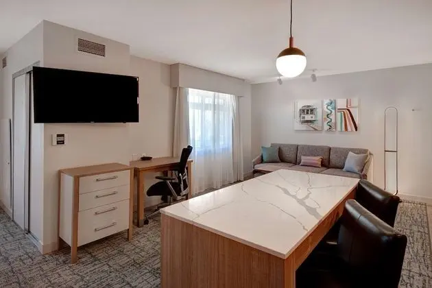 Stüdyo, Engellilere Uygun, Sigara İçilmez
