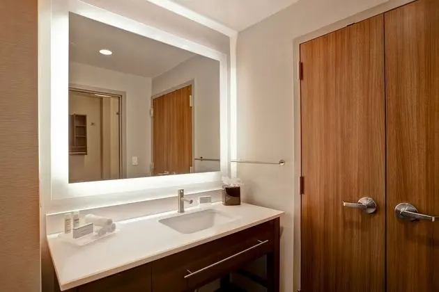 One Bedroom Suite. 2 Queen Beds, Non Smoking