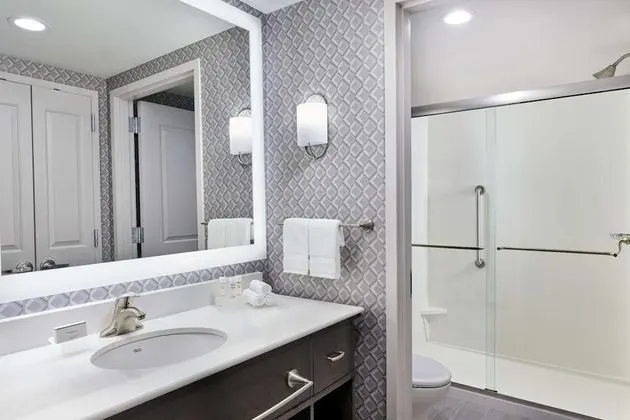 Suite, 2 Queen Beds, Accessible, City View (Hearing)