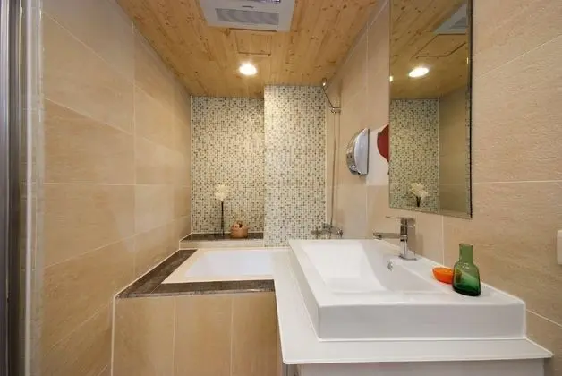 Standard Tek Büyük Yataklı Oda (No Window)