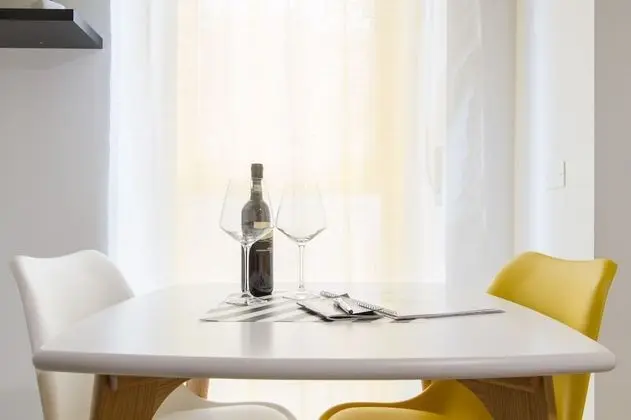 Premium Apart Daire (Yellow)