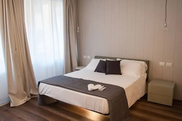 Deluxe Tek Büyük Yataklı Oda, 1 Büyük (Queen) Boy Yatak, Sigara İçilmez, Şehir Manzaralı (M deluxe)