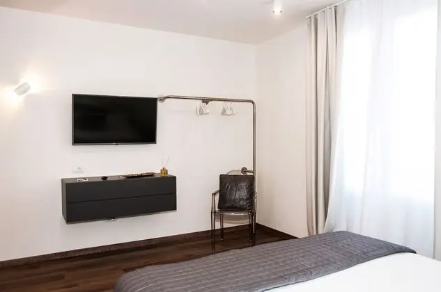 Süit, 1 En Büyük (King) Boy Yatak ve Çekyat, Sigara İçilmez, Şehir Manzaralı