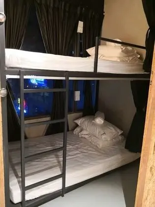 Ortak Ranzalı Oda (Single Bed in 2-Bed Mixed)