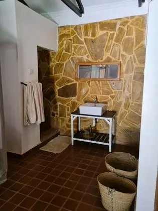 Standard Üç Kişilik Oda, Banyolu/Duşlu