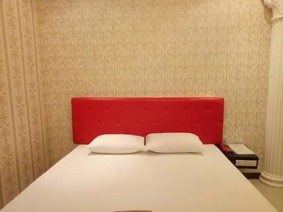 VIP Room with Jacuzzi