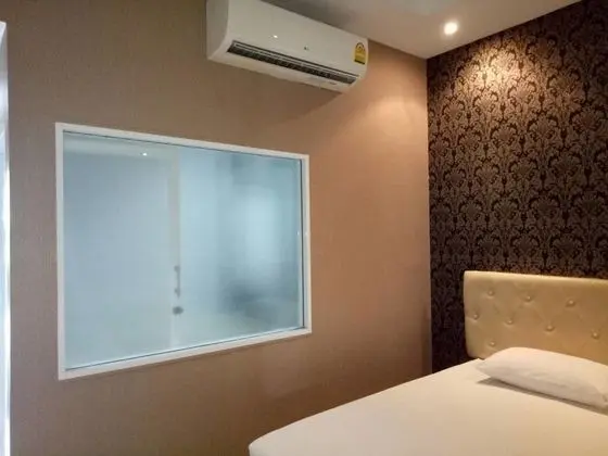 VIP Room with Jacuzzi
