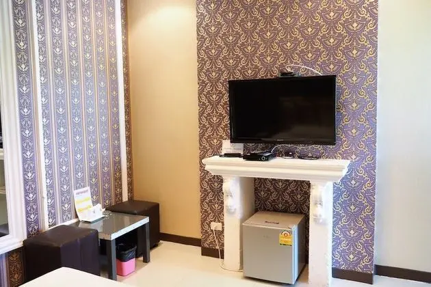 VIP Room with Jacuzzi