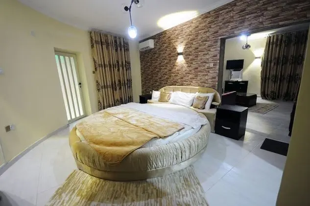 Luxury Tek Büyük Yataklı Oda
