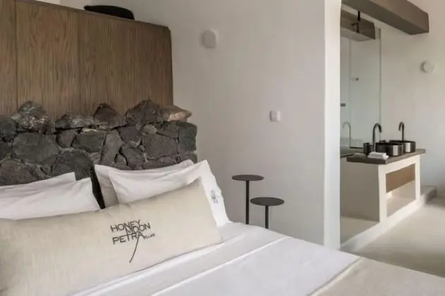 Honeymoon Süit (with Jetted Tub)