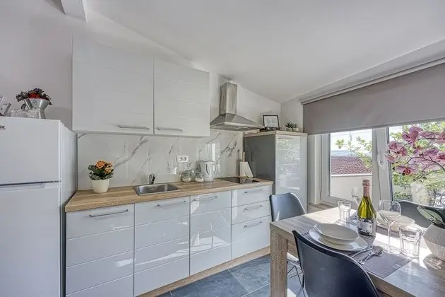 Family Stüdyo, 1 Çift Kişilik Yatak, Dağ Manzaralı, Dağ Yamacı (Honeymoon Suite Črni Kal)