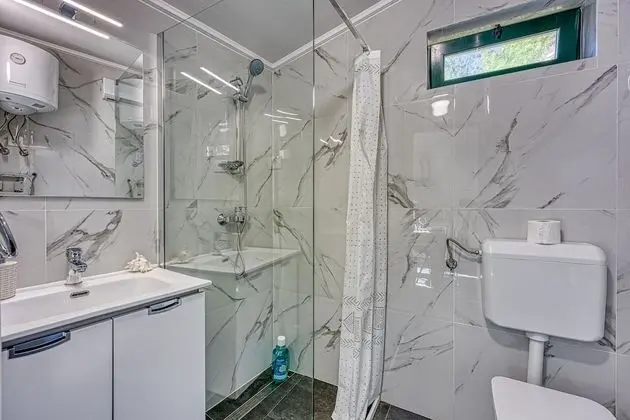 Family Stüdyo, 1 Çift Kişilik Yatak, Dağ Manzaralı, Dağ Yamacı (Honeymoon Suite Črni Kal)