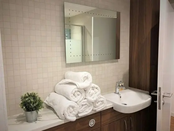 Apart Daire, Özel Banyo (Mad Hatter's Tea Room)