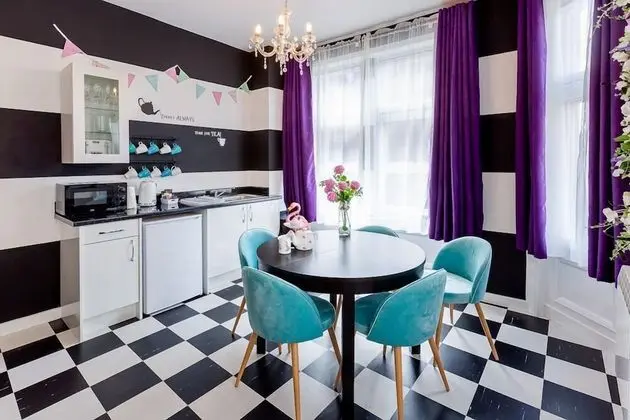 Apart Daire, Özel Banyo (Mad Hatter's Tea Room)