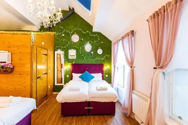 Deluxe Apart Daire, Özel Banyo (Through the Looking Glass)