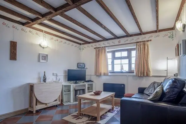 Standard Kır Evi