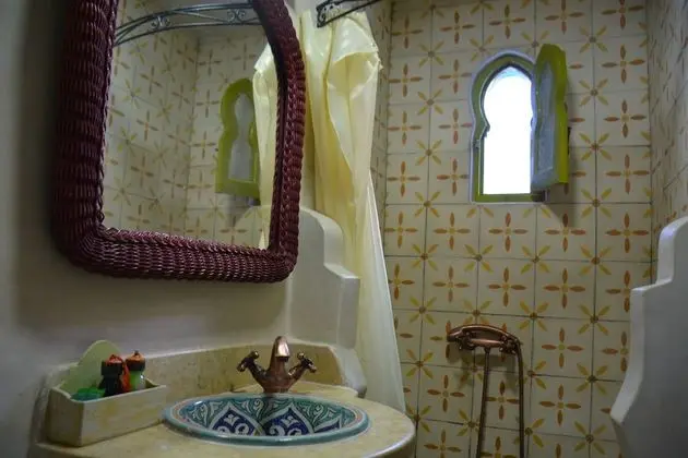 City Tek Büyük Yataklı Oda