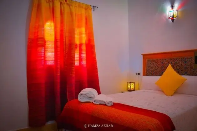 Traditional Tek Büyük Yataklı Oda