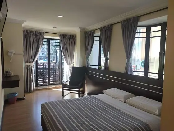 Deluxe Tek Büyük Yataklı Oda, 1 Yatak Odası, Balkon, Şehir Manzaralı