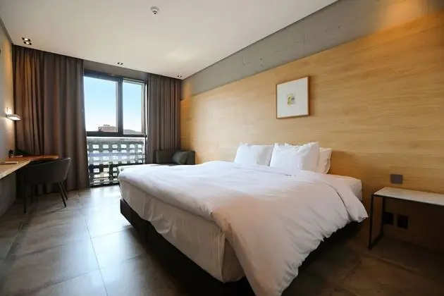 Superior Tek Büyük Yataklı Oda, 1 Büyük (Queen) Boy Yatak, Sigara İçilmez, Şehir Manzaralı