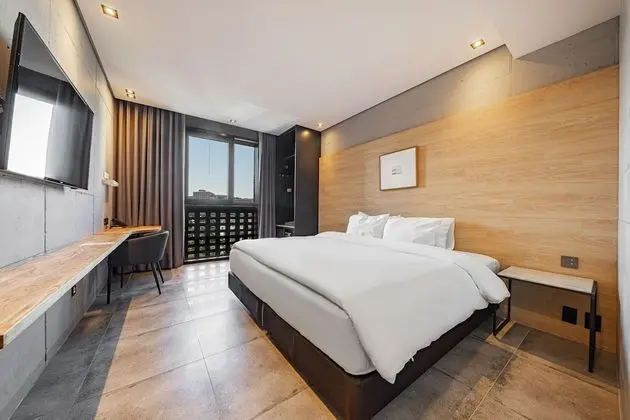 Superior Tek Büyük Yataklı Oda, 1 Büyük (Queen) Boy Yatak, Sigara İçilmez, Şehir Manzaralı