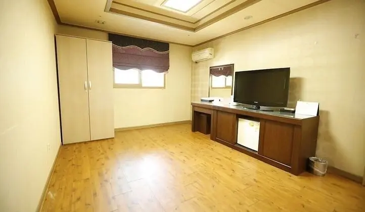 Standard Stüdyo (Ondol Room)