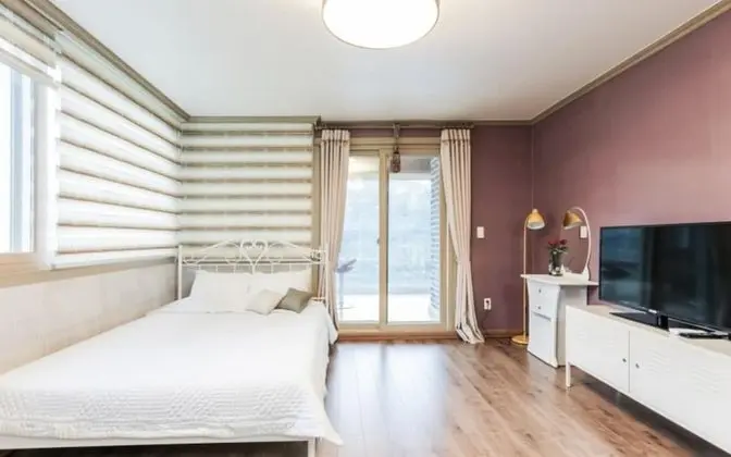 Oda (Autumn Outing (River View))