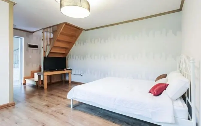 Oda (Mint Choco (River View Duplex 2 Beds))