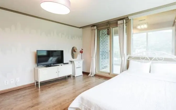 Oda (Mint Choco (River View Duplex 2 Beds))