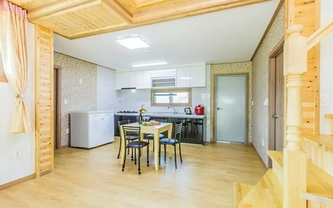 Oda (Oz Unshared House (Mountain View Dupl)