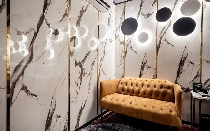 Oda (Deluxe Twin (Netflix & YouTube Availa)