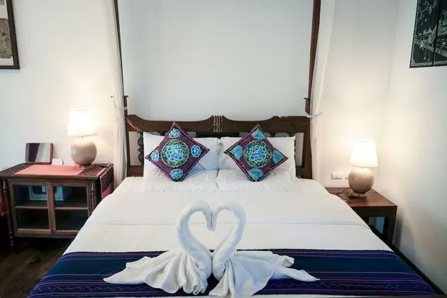 Luxury Tek Büyük Yataklı Oda, 1 En Büyük (King) Boy Yatak, Küvet, Havuz Manzaralı